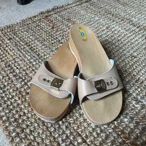 NEW Dr Scholl’s Made in Italy Exercise Shoe / Sandal